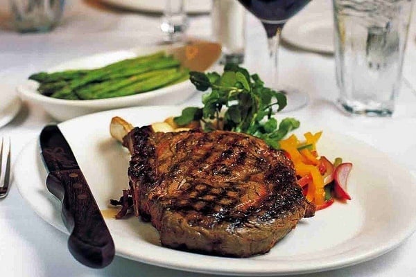 p-Shulas-Steak-House-3_54_990x660