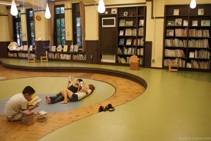 京都国际漫画博物馆kyoto International Manga Museum 家乡美