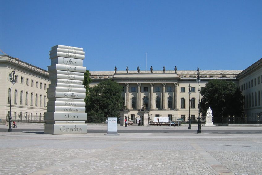 倍倍尔广场 bebelplatz