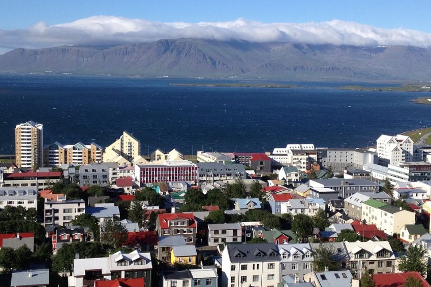 阿克雷里 akureyri