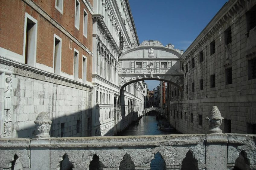 叹息桥 bridge of sighs